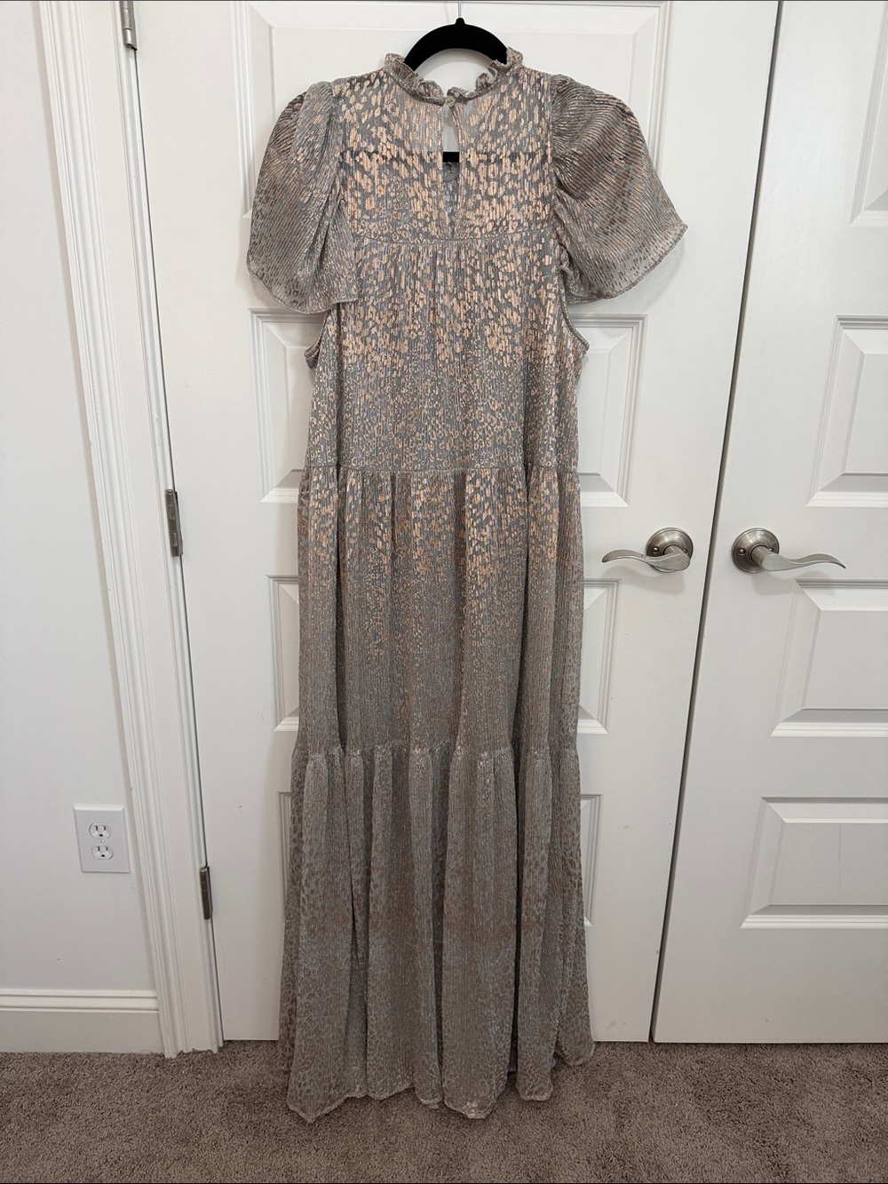 NWT Anthropologie Women's Large Short-Sleeve Mock-Neck Maxi Dress Metallic - Picture 7 of 8